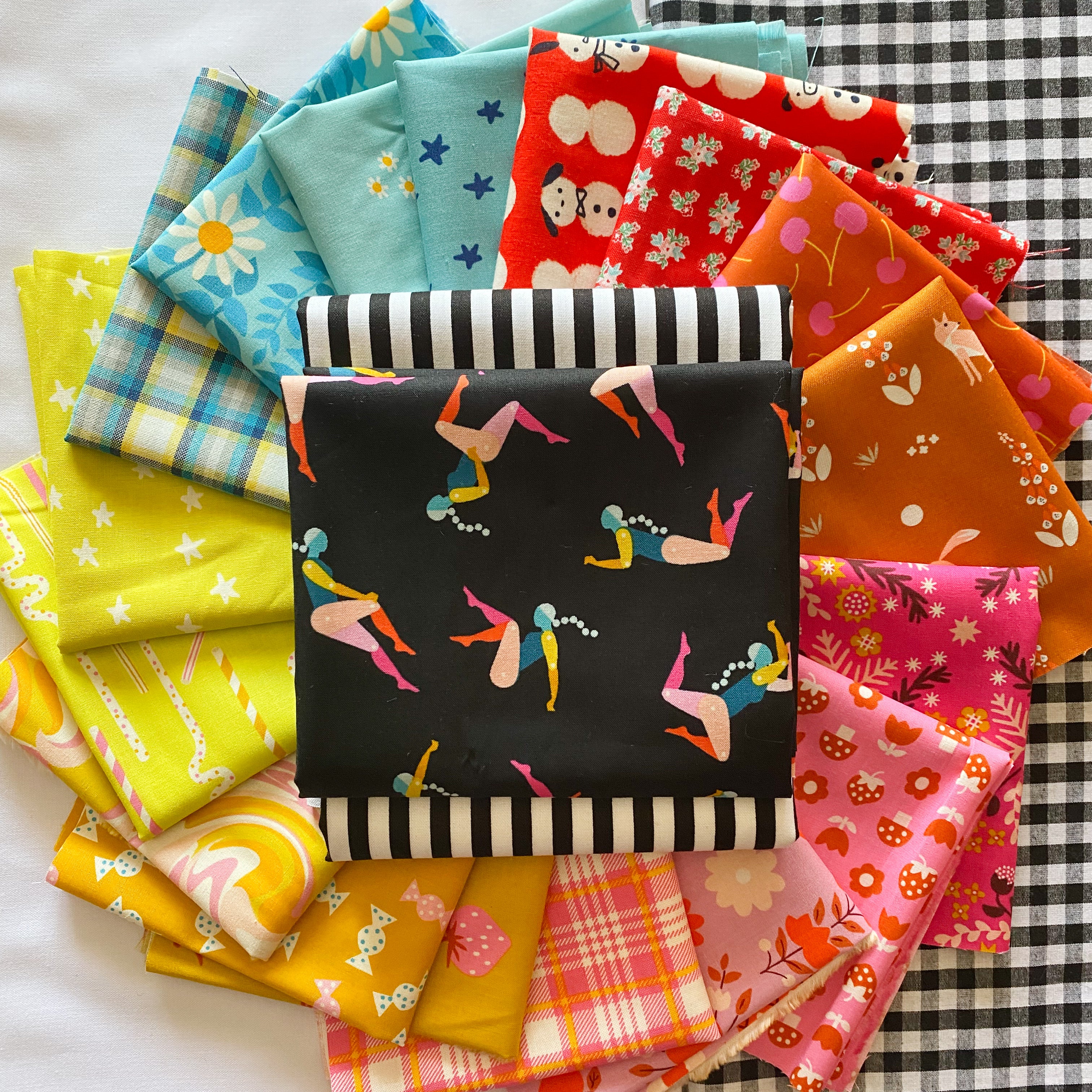 Emma Jean Jansen's Mixed Lollies cover quilt kit