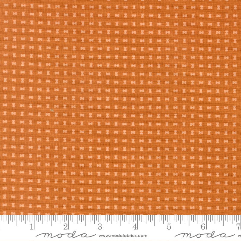 Elizabeth Hartman Scenery - Spools - Pumpkin